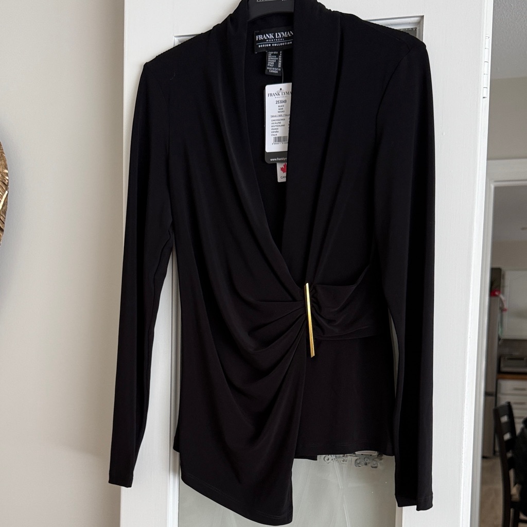 Frank Lyman Design Black Long Sleeve Blouse